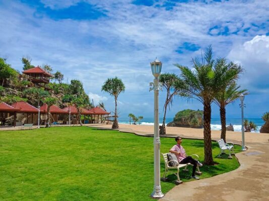 Keindahan Pantai Mesra Jogja